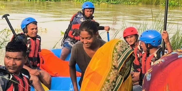 सशस्त्र टोलीद्वारा बागमतीमा फसेका तीन बालिकासहित १४ जनाको उद्धार
