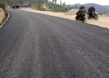 अरनिको राजमार्ग स्तरोन्नतिः ‘बिटुमिन’ अभावले दुई महिनादेखि काम प्रभावित