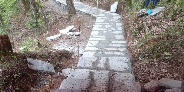 पर्यटकको बसाइ लम्ब्याउन घान्द्रुकमा चक्रीय पदमार्ग निर्माण