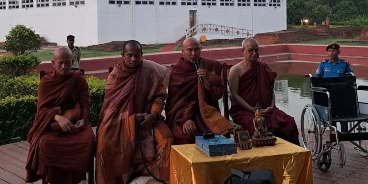 अलोका कुकुरसहितको ‘शान्ति पदयात्रा’ टोली लुम्बिनीमा