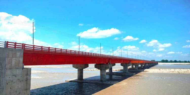 सेनाले सुरु गर्यो महाकाली पुलको गाइडबण्ड पुनर्निर्माण
