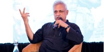 सफल हुन् सहजता त्याग्न सक्नुपर्छ : अभिनेता पीयुष मिश्रा