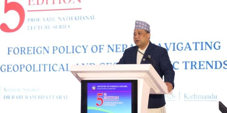 सरकारले परिणाममुखी विकास कूटनीतिमा जोड दिएको छः परराष्ट्रमन्त्री खनाल