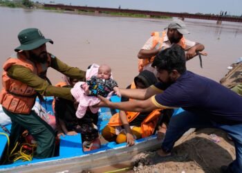 पाकिस्तानमा वर्षाले १०९ जनाको ज्यान लियो