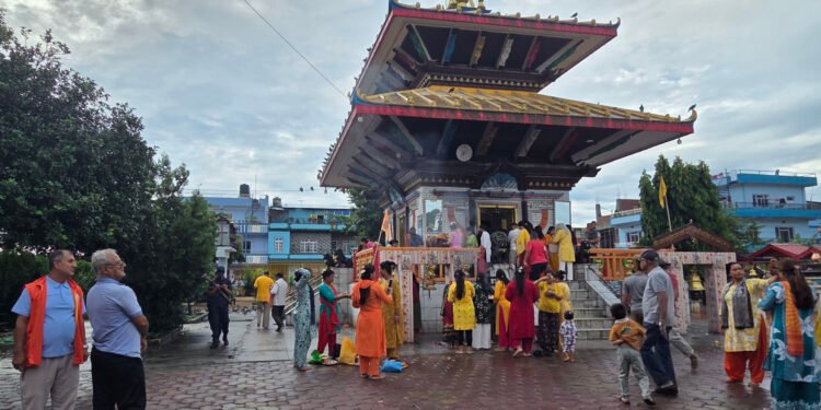 हेटौँडाका शिवालयहरूमा दर्शनार्थीको चाप