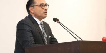 ढुक्क भएर लगानी विस्तार गर्न उद्योगी–व्यवसायीहरूलाई अर्थमन्त्रीको आग्रह
