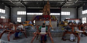 तिब्बतमा परम्परागत बुनाइ सीप संरक्षण गर्दै सहकारी