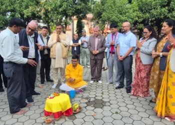 मुख्यमन्त्री भट्टद्वारा विधिपूर्वक पूजा गरी बडिमालिकातर्फ पेटारो पठाइयो