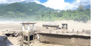 बाढीका कारण हालसम्म १ सय ५७ जनाको मृत्यु