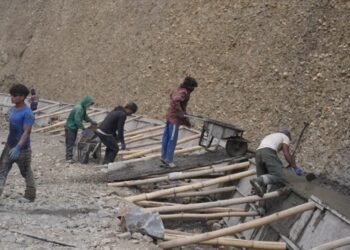 कागबेनी-छुसाङ सडक निर्माण सुरु