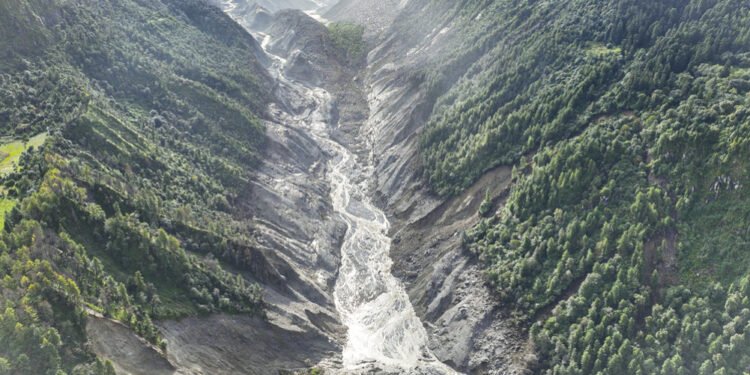 भोटेकोसीमा बहाब बढे पनि ठूलो बाढीको जोखिम छैन : महाशाखा