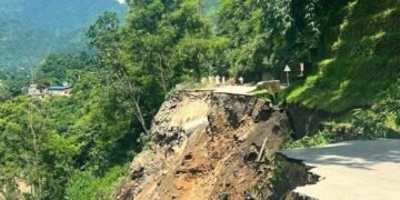 कृष्णभीरमा सडक भासिएपछि वैकल्पिक मार्गको खोजी