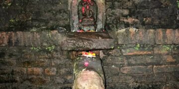 गाईजात्रामा भक्तपुरका पूर्व फर्केका नौ ढुङ्गेधारा खोज्दै नयाँ पुस्ता