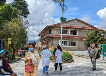 धुलिखेल अस्पतालमा स्वास्थ्य–बिमा सेवा सुरु