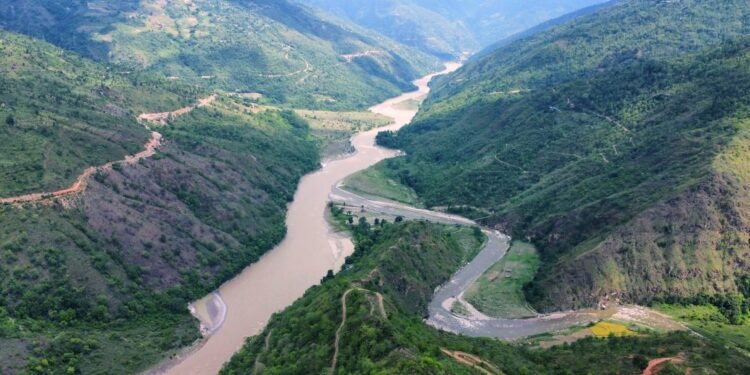 फत्तेपुर दोभानमा बेलिब्रिज निर्माण हुँदै