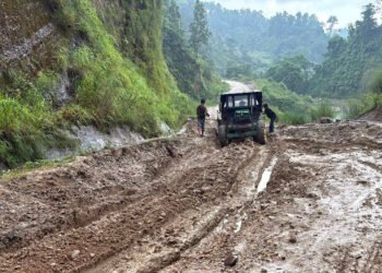 फाल्गुनन्द मार्गमा मालवाहक सवारी सञ्चालनमा रोक