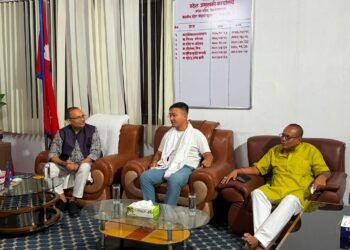 गृहमन्त्री गुरुङसहितको सरकारी टोली र हिन्दूवादी प्रतिनिधिबीच १३ बुँदे सहमति