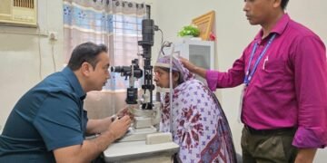 नेपाली नेत्र विशेषज्ञद्वारा बङ्गलादेशको ठाकुरगाँवमा निःशुल्क आँखा शिविर