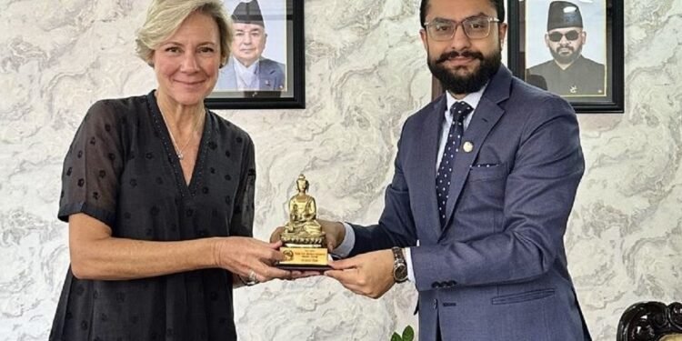 शिक्षामन्त्री पोखरेलसँग इयूका राजदूतको शिष्टाचार भेट