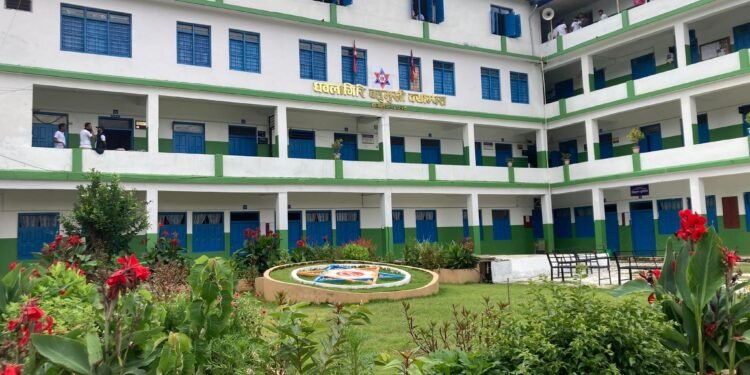 विद्यार्थी आकर्षित गर्न क्याम्पसमा होस्टेल सुविधा