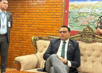 अर्थमन्त्री डा वाग्ले भारत प्रस्थान