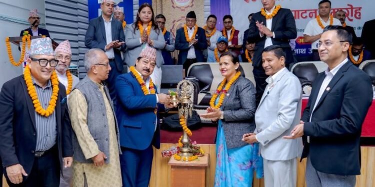 सरकार र निजी क्षेत्रबीच निरन्तर संवाद तथा सहकार्य आवश्यकः अध्यक्ष श्रेष्ठ