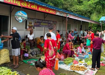 एक सय ८४ हप्तादेखि निरन्तर हाटबजार