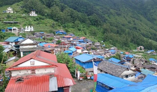 मोबाइलको स्क्रिनदेखि गाउँको आँगनसम्मः पर्यटन यात्रा