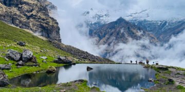 यी स्थानमा आज हुनेछ वर्षा र हिमपात