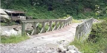 जुगल हिमाल जाने पुल जीर्ण, भ्रमण वर्षमै पर्यटकलाई सास्ती