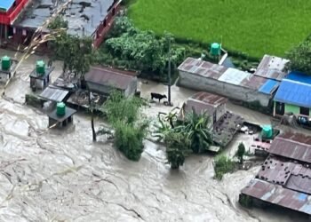 सेतीवेणी बजारका २६ घर डुबानमा, प्रभावितलाई विद्यालयमा राखियो
