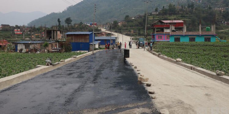 दरवाङ–मुना–ढोरपाटन सडक : १४ महिनामा २५ प्रतिशत प्रगति
