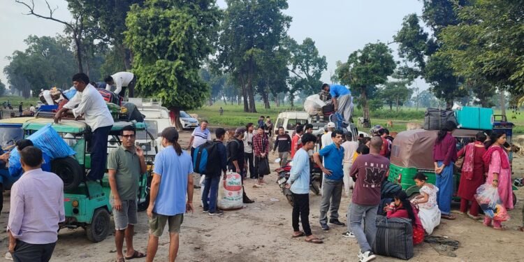 नाकामा चाडपर्व मनाउन घर फर्किनेको भीड