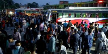 दसैँ मनाउन उपत्यका छाड्ने यात्रुको चाप बढ्यो, २४ घण्टामा ५६ हजारभन्दा बढी बाहिरिए