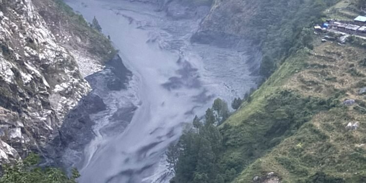 बूढीगण्डकीमा बाढी, चुमनुब्रीका ३५ घर बगे