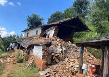 पर्वतमा बाढीपहिरोबाट तीन सय परिवार विस्थापित