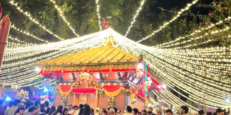 झिलिमिली बत्तीले सिङ्गारिए काठमाडौँका मठमन्दिर तथा शक्तिपीठ